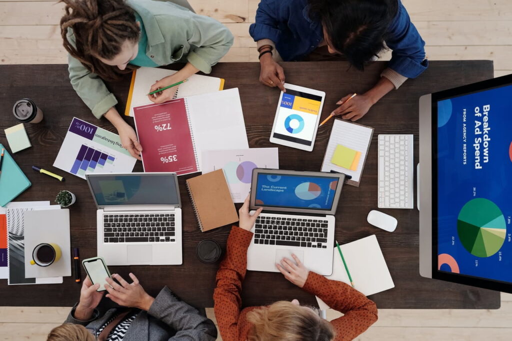 Grow Your Business With Digital Marketing To Stay Miles Ahead Of Your Competitors 6 People working on digital marketing project